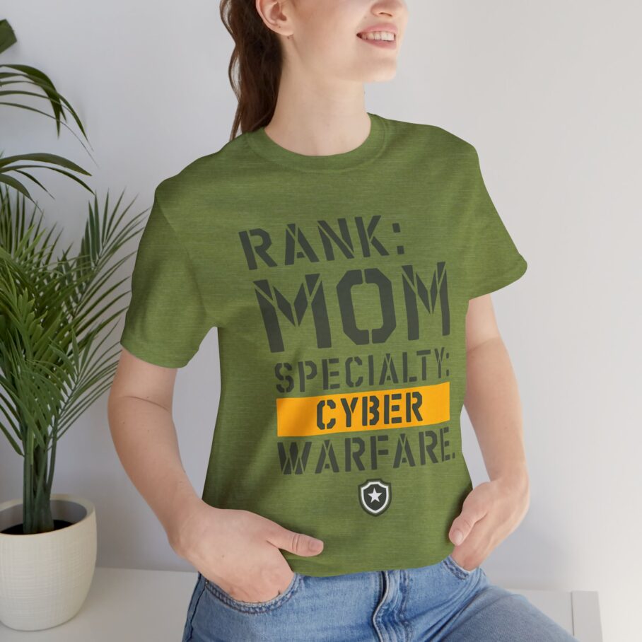 RANK: MOM, SPECIALTY: CYBER WARFARE T-Shirt - Image 13
