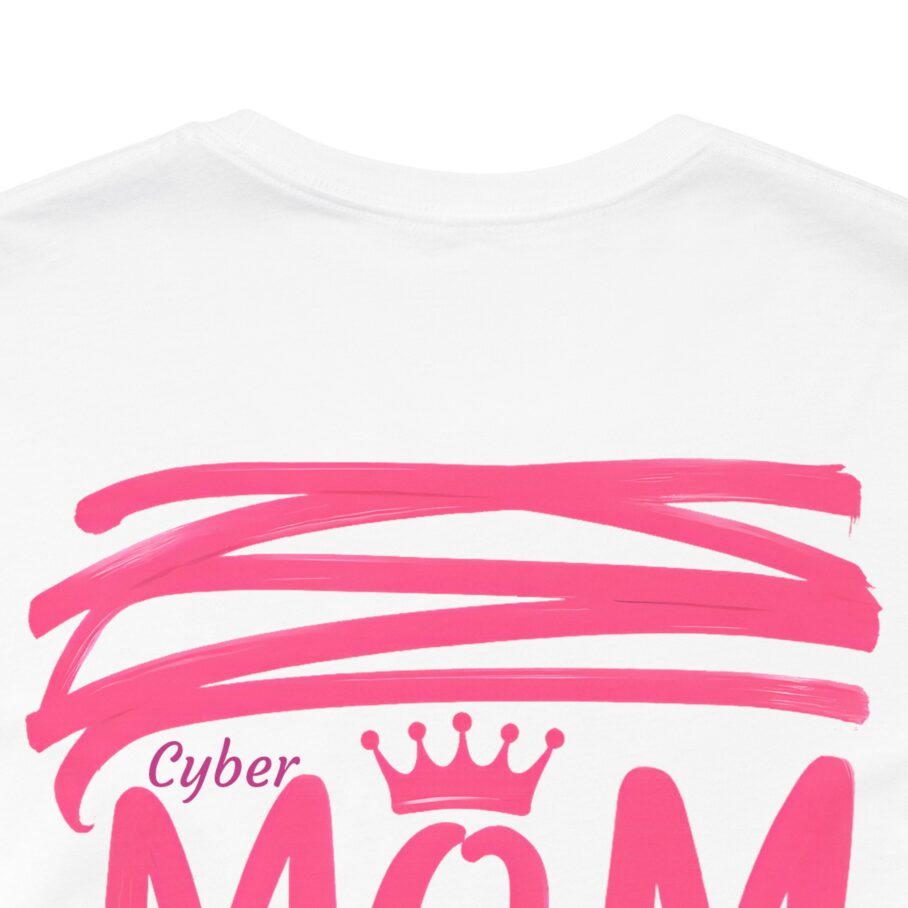 Cyber Mom Queen T-Shirt